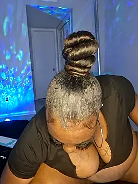 Thickkemzz41 online show from 09/27/25, 11:55