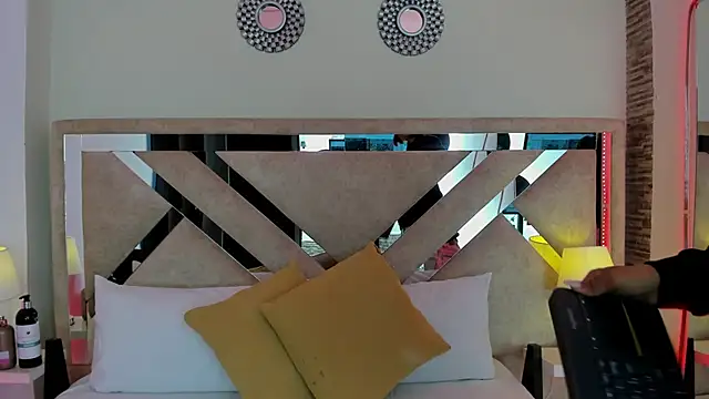 ximena vasquez8 online show from 03/30/26, 03:30