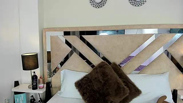 ximena vasquez8 online show from 02/06/26, 03:35