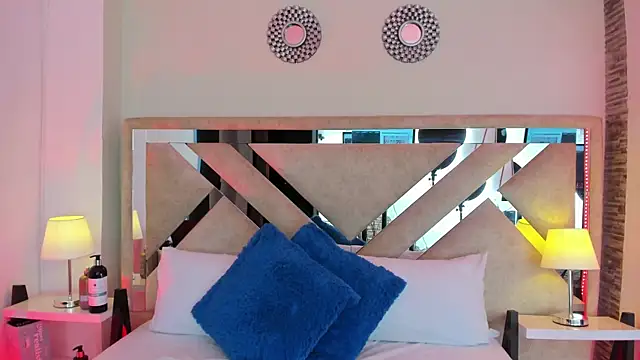 ximena vasquez8 online show from 03/29/26, 04:03