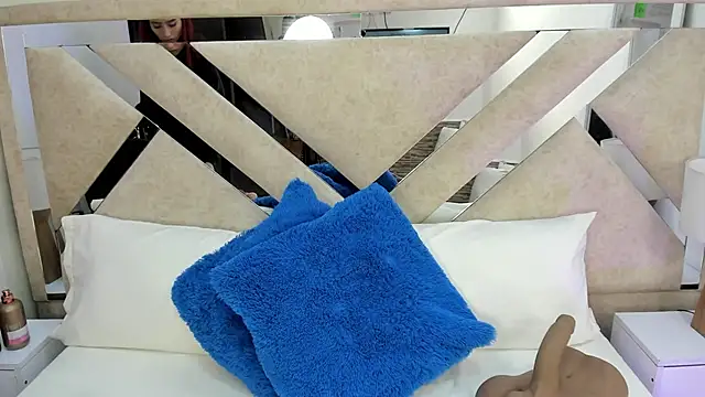 ximena vasquez8 online show from 01/10/26, 03:13