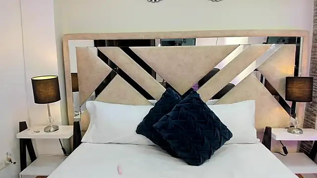 ximena vasquez8 online show from 02/13/26, 11:05