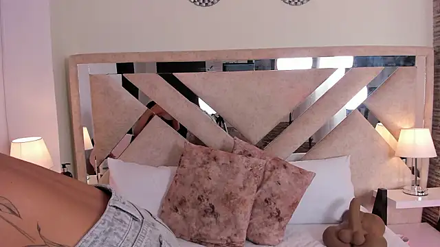 ximena vasquez8 online show from 03/13/26, 03:22