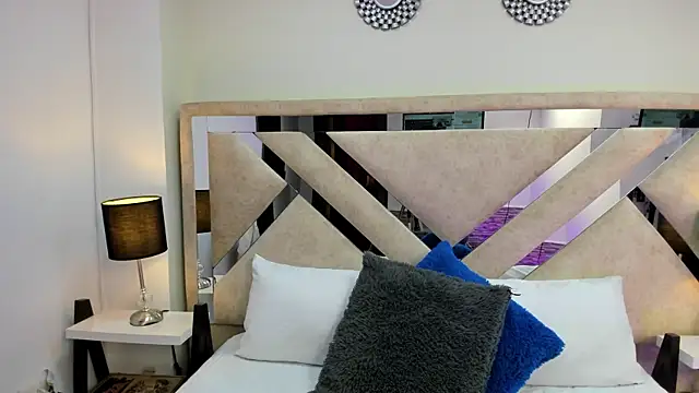 ximena vasquez8 online show from 02/22/26, 02:47