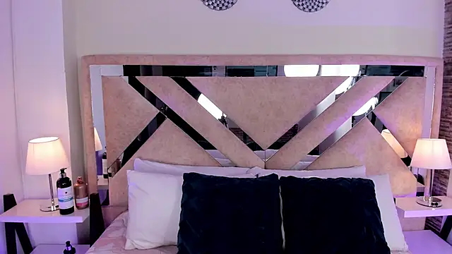 ximena vasquez8 online show from 03/07/26, 03:02