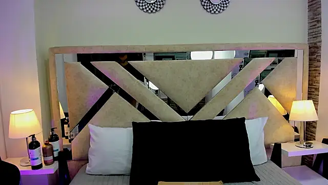 ximena vasquez8 online show from 03/08/26, 01:33