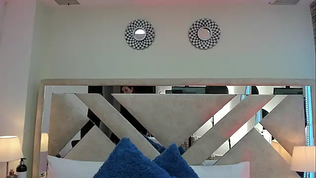 ximena vasquez8 online show from 04/20/26, 04:15