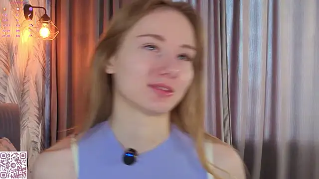 ElvinaRose online show from 04/11/26, 04:31