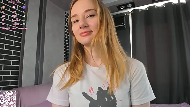 ElvinaRose online show from 10/03/25, 03:41