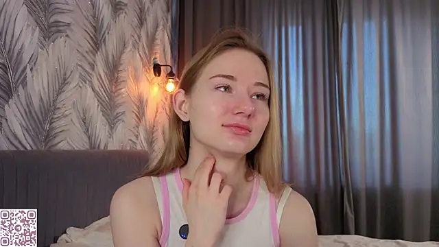 ElvinaRose online show from 05/23/26, 04:22