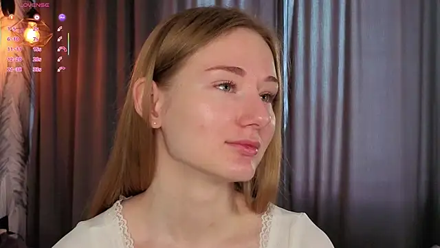 ElvinaRose online show from 06/16/26, 04:56
