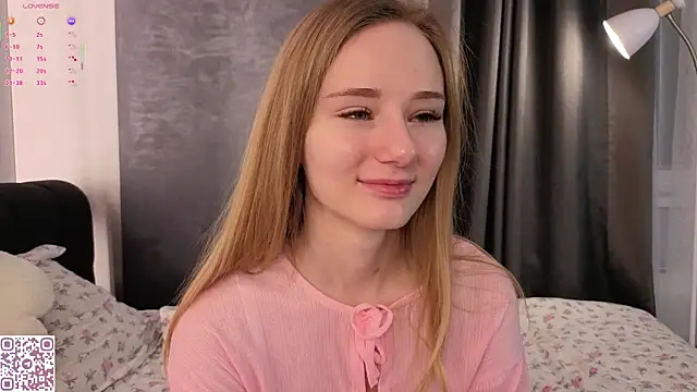 ElvinaRose online show from 12/20/25, 02:25