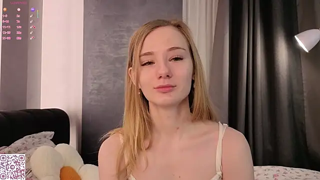 ElvinaRose online show from 12/19/25, 02:26