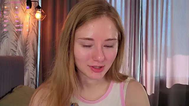 ElvinaRose online show from 07/15/26, 07:04