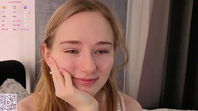 ElvinaRose online show from 11/03/25, 02:06