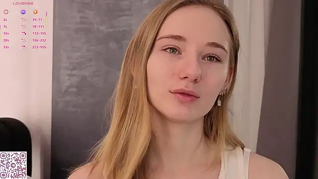 ElvinaRose online show from 11/04/25, 02:04