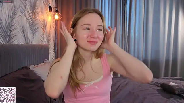 ElvinaRose online show from 05/08/26, 04:38