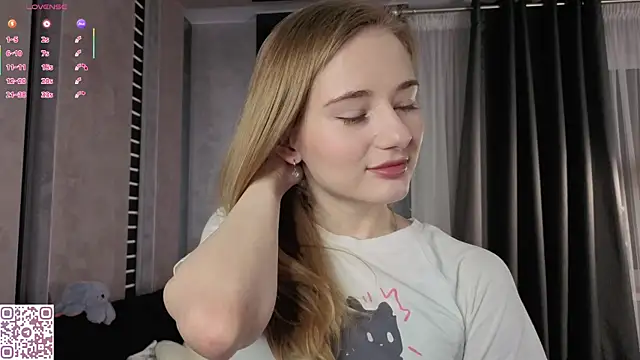 ElvinaRose online show from 11/06/25, 02:04