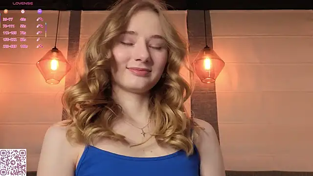 ElvinaRose online show from 11/08/25, 02:20