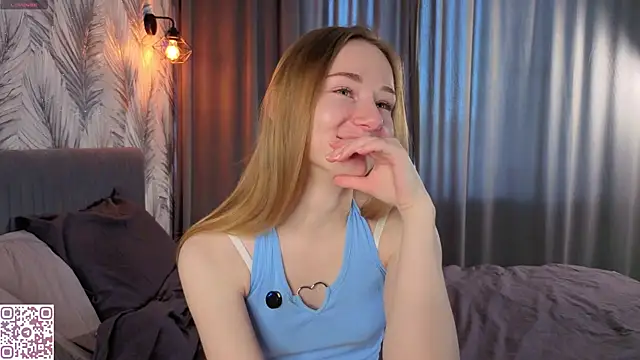 ElvinaRose online show from 05/07/26, 04:28