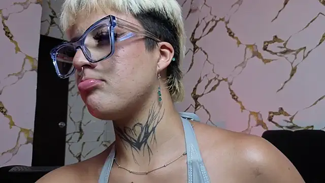 Rebeka-baker online show from 04/05/26, 01:34