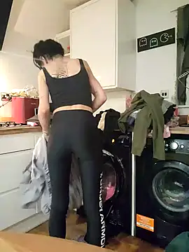 Tannedtattooed69 online show from 12/15/25, 07:36