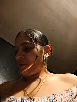 butterflykhash89 online show from 09/15/25, 03:40