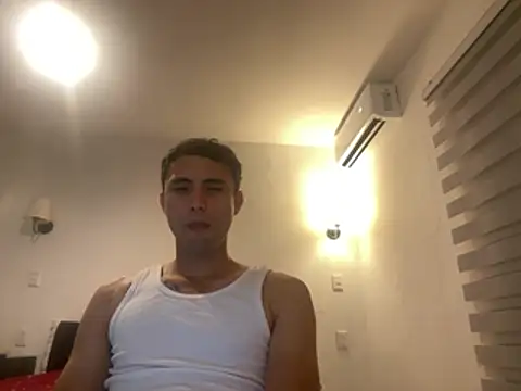 Spicystrip online show from 04/28/26, 03:44