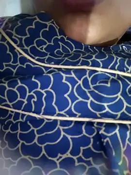 Cute Amiya online show from 10/26/25, 11:43