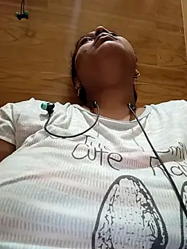 Cute Amiya online show from 09/15/25, 08:26