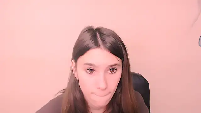 RosaRay  online show from 11/28/25, 07:41