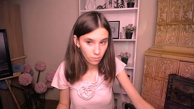 Snapshot of RosaRay_ chatting on 07/14/26, 06:40 RosaRay online show from 07/14/26, 06:40