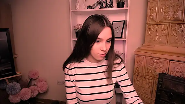 RosaRay  online show from 03/18/26, 07:22