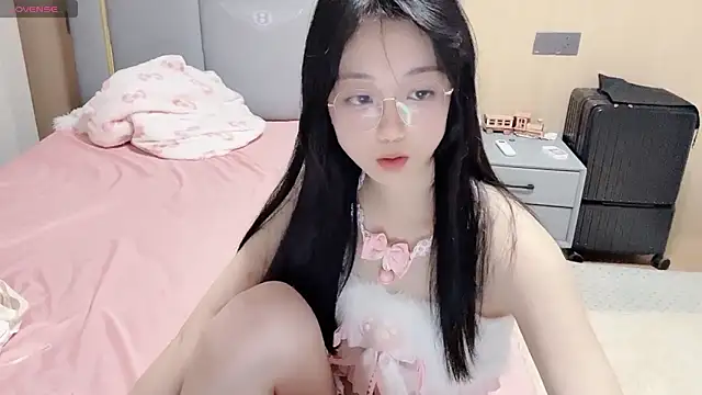 Snapshot of Pao7oO chatting on 03/21/26, 02:43 Pao7oO online show from 03/21/26, 02:43