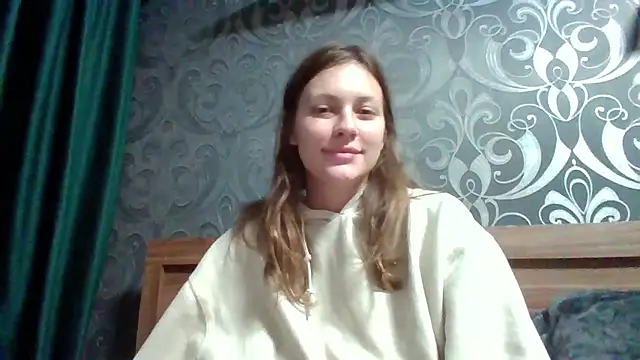 Baby Mon online show from 10/28/25, 04:35