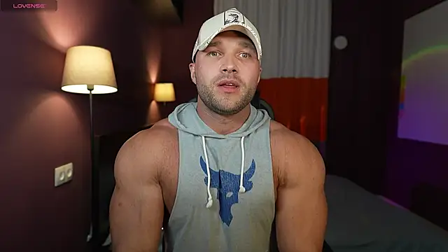 RikAdlerr online show from 05/13/26, 02:57