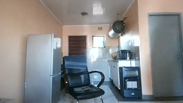 BusybooobsXXX3 online show from 03/19/26, 06:24