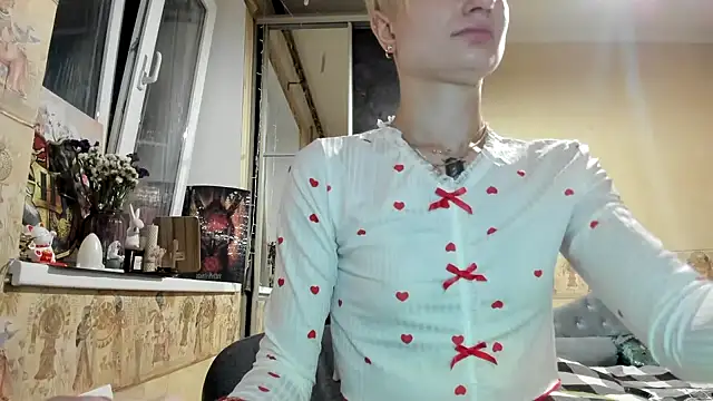 WatsonMi online show from 09/14/25, 03:01