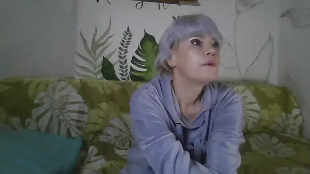 Catty Lady online show from 01/13/26, 06:23