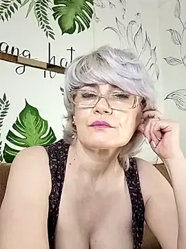 Catty Lady online show from 03/19/26, 07:47