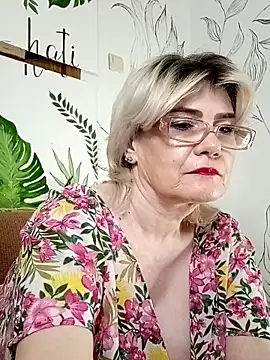 Snapshot of Catty_Lady chatting on 05/24/26, 07:47 Catty Lady online show from 05/24/26, 07:47