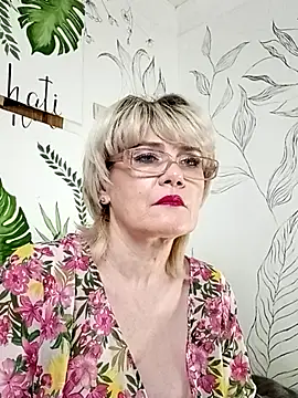 Snapshot of Catty_Lady chatting on 05/29/26, 08:15 Catty Lady online show from 05/29/26, 08:15