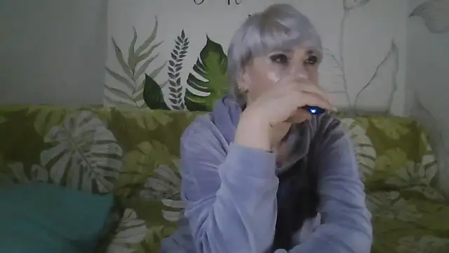 Catty Lady online show from 01/15/26, 06:00