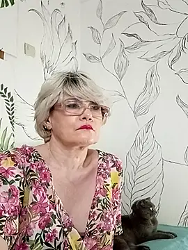 Snapshot of Catty_Lady chatting on 05/12/26, 06:36 Catty Lady online show from 05/12/26, 06:36