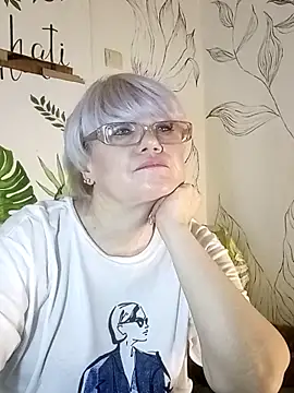 Catty Lady online show from 02/01/26, 07:12