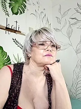 Catty Lady online show from 03/28/26, 07:48