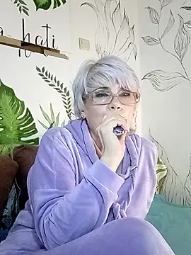 Catty Lady online show from 02/02/26, 07:13