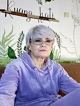 Catty Lady online show from 02/03/26, 07:30