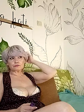 Catty Lady online show from 03/12/26, 07:51