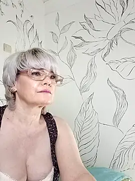 Catty Lady online show from 03/27/26, 07:48